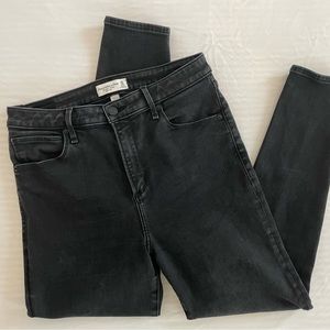 Abercrombie & Fitch Super Skinny High Rise Jeans (Curve Love)